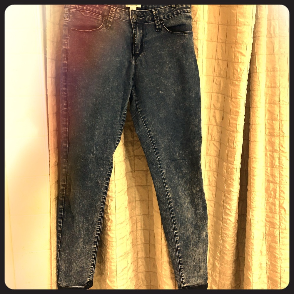 Forever 21 fade wash jeans 👖